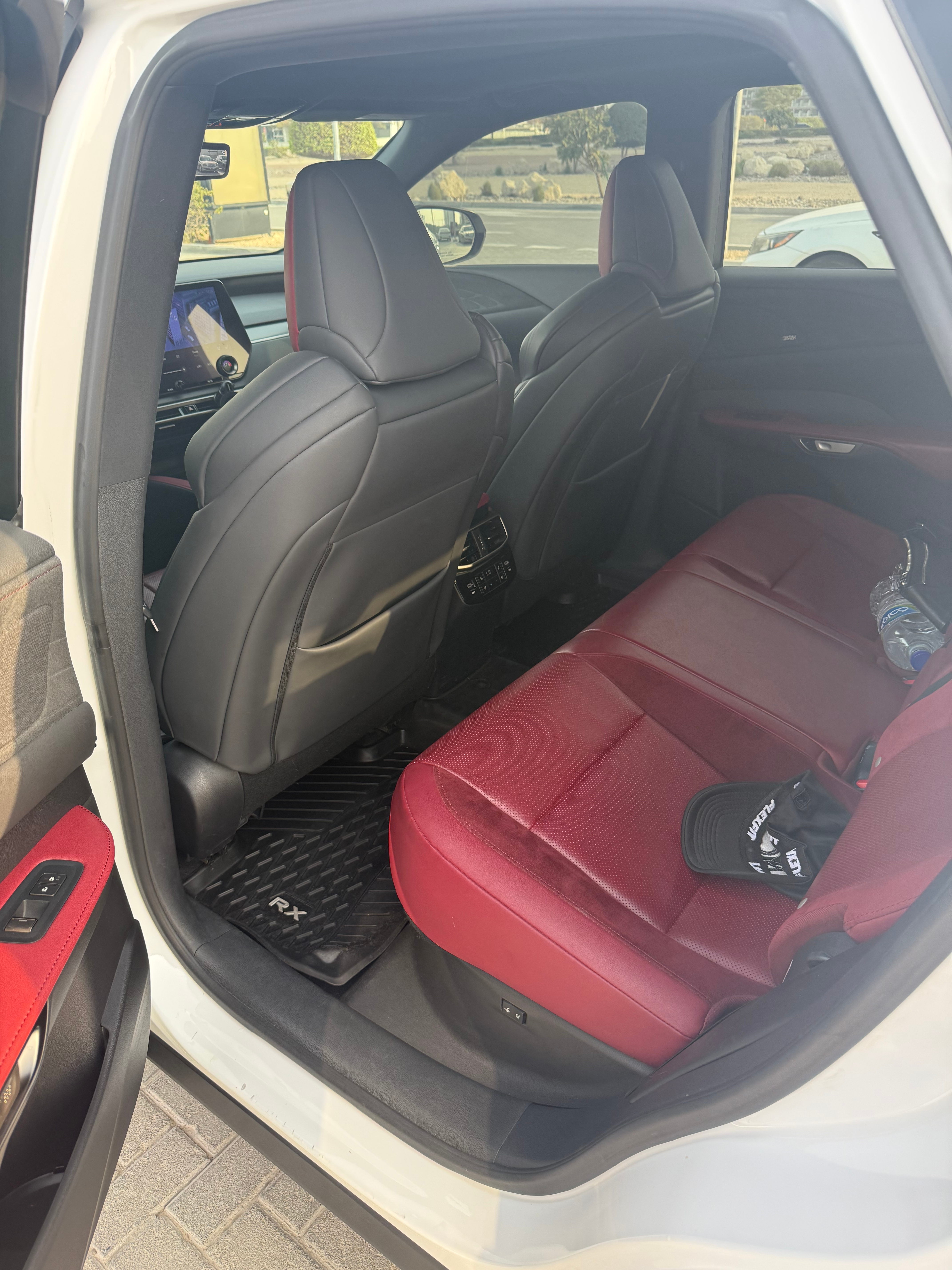Beyaz Lexus 350 F Sport 2023